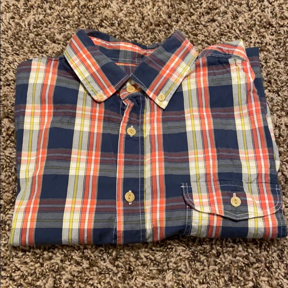 short sleeve button down shirt, size medium